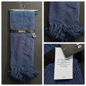 DKNY Navy Blue Chenille Herringbone Knit Throw Blanket 50 x 60 Tassles Fringe
